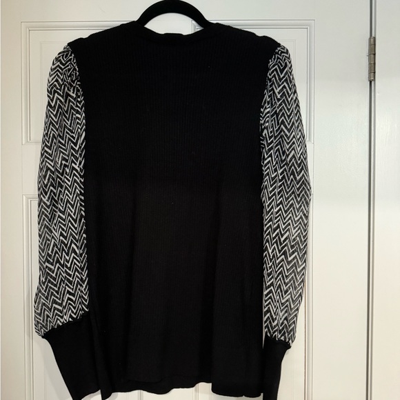 DKNY top xl - Picture 3 of 3